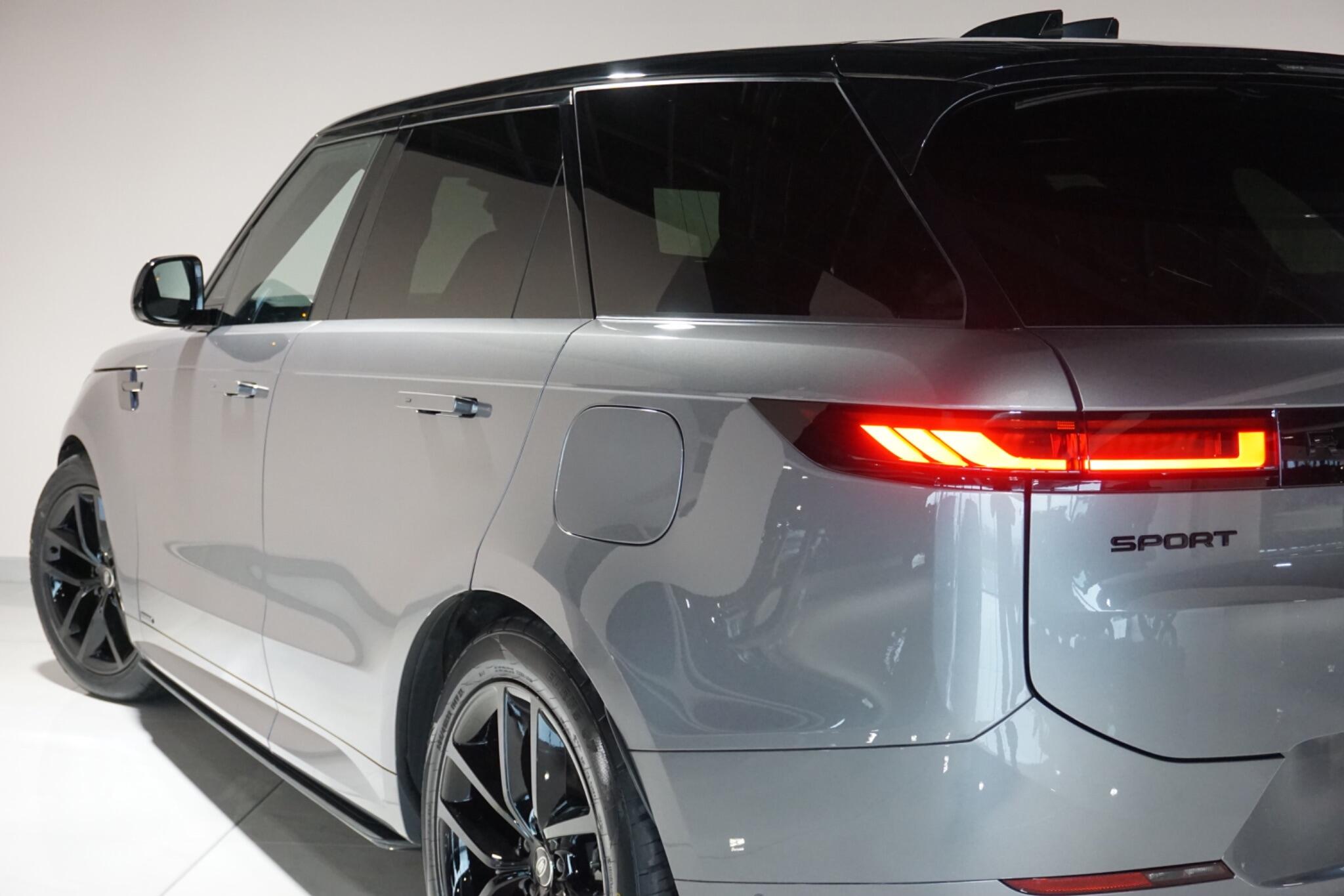 Land Rover Range Rover Sport 3.0 P550e 38.2kWh Autobiography SUV 5dr Petrol Plug-in Hybrid Auto 4WD Euro 6 (s/s) (550 ps)